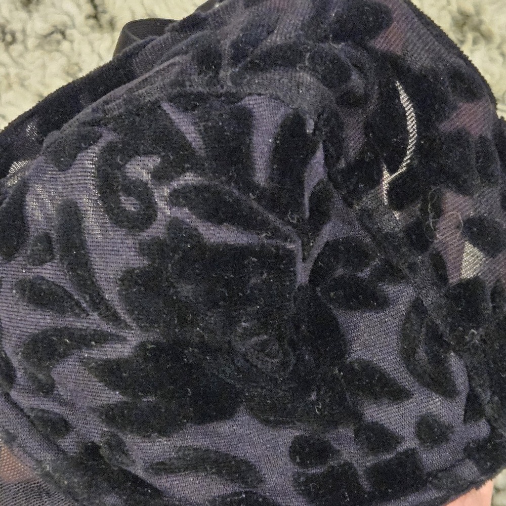 Victoria Secret Vintage 34D Black Floral Velvet Burnout Sheer Wired Bra 1996 - Picture 6 of 10